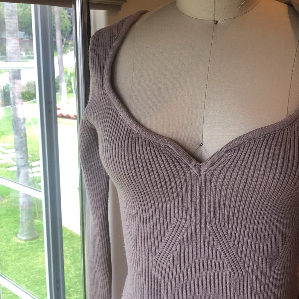 Knit neutral long sleeve